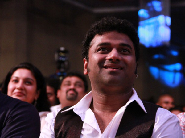 'Manidha Manidha' (length of the song: 3 min 45 sec)