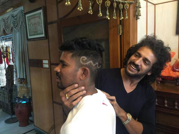Upendra With One Of His Fan! 