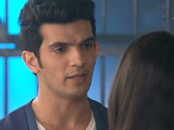 Shikar Bails Out Ishaani