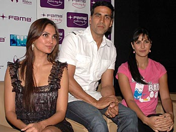 Lara-Akki-Kat Lara-Akki-Kat