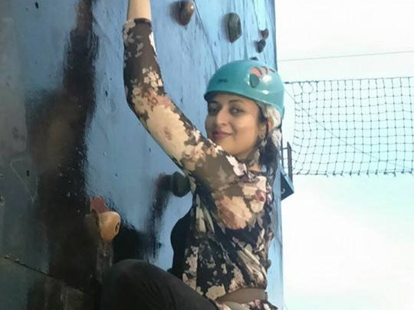 Single Girl Single Girl