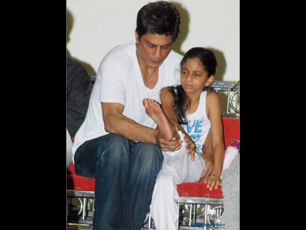 Shahrukh With His Daughter Suhana