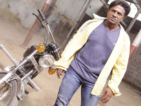 Duniya Vijay's Action Stunts Duniya Vijay's Action Stunts