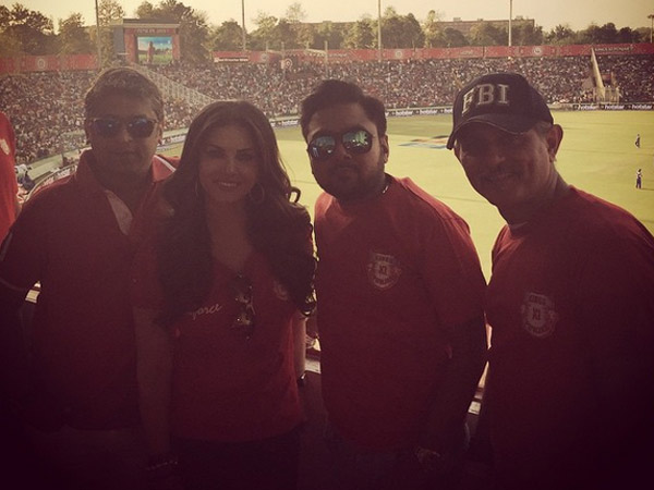 Its Sunny In Stadium