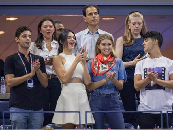 Kendall, Gigi and Joe Jonas Kendall, Gigi and Joe Jonas