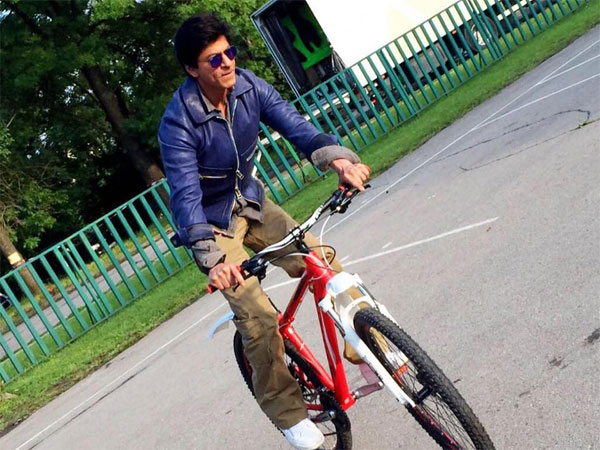 On The Sets Of Dilwale