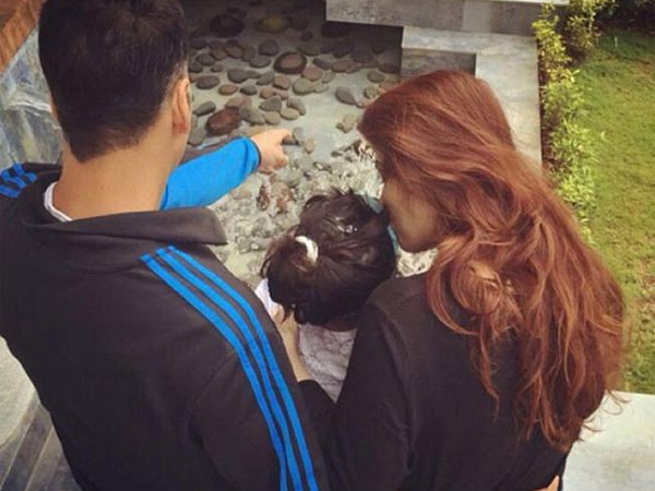 Nitara With Akshay & Twinkle Nitara With Akshay & Twinkle