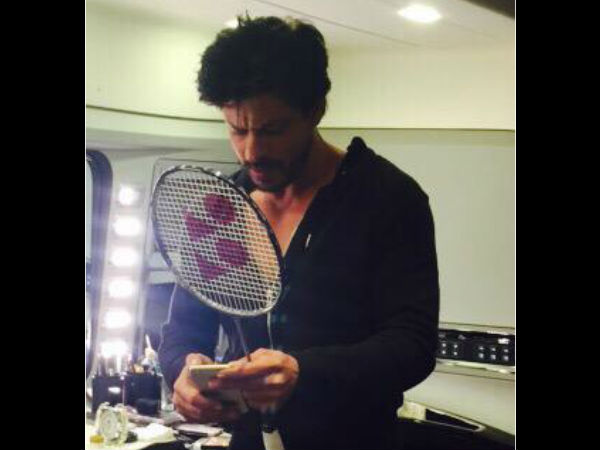 SRK With Saina's Racquet SRK With Saina's Racquet