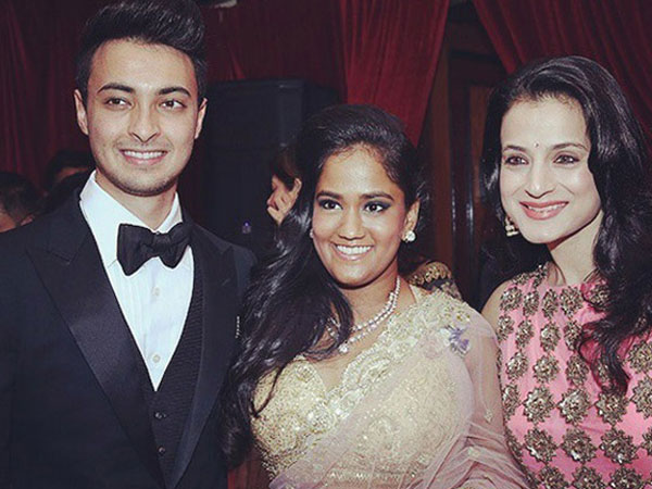 Spotted In Wedding Reception Spotted In Wedding Reception