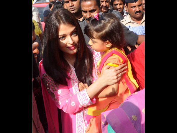 Aish-Aaradhya Aish-Aaradhya