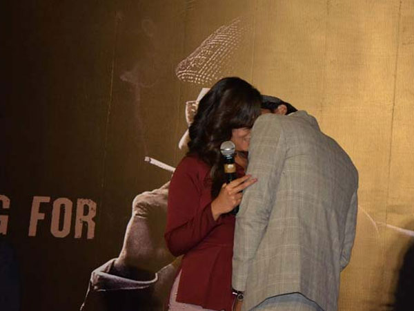 Cheek Kiss Cheek Kiss