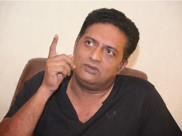Prakash Raj Supports 'Pandavar Ani'