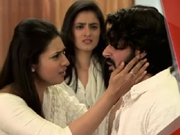 Ishita Questions Him Ishita Questions Him