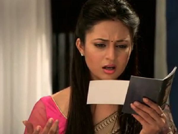 Ishita At Mihir's House Ishita At Mihir's House