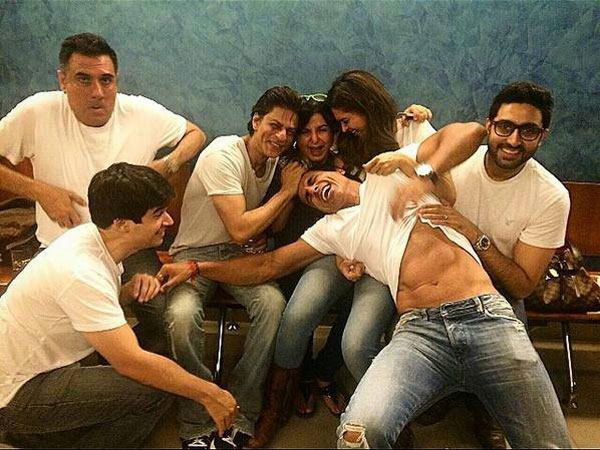 Crazy Pic Of HNY Team 