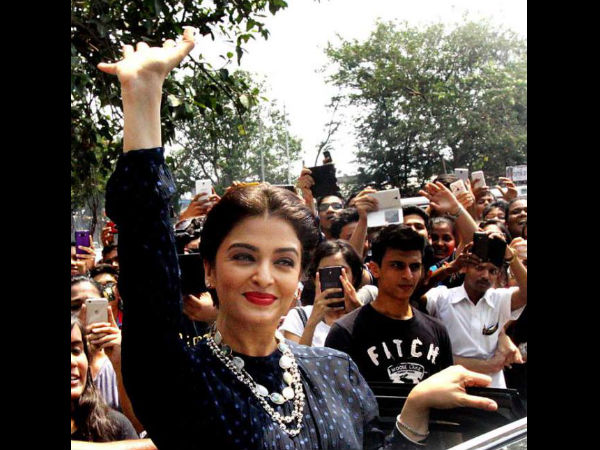 Fans Go Crazy Fans Go Crazy