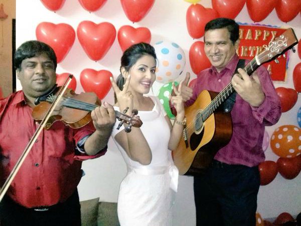 Hina Khan Thanks Michael-Rashid