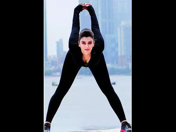 Happy JAZBAA 9th Oct ‏@Honey_Aishu