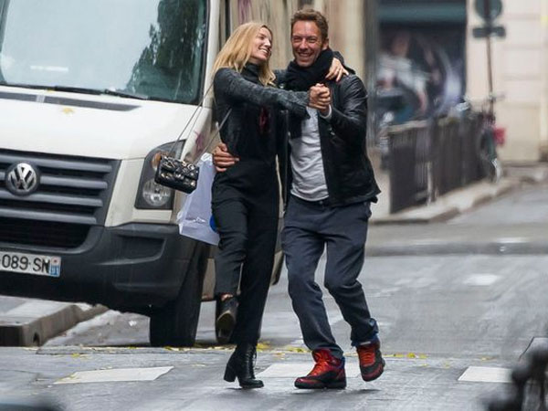 Chris Martin And Annabelle Wallis