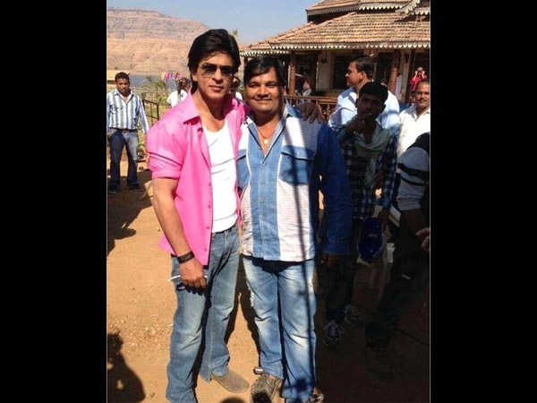 Shahrukh With A Fan