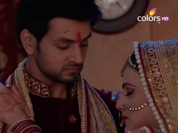 Ishaani Observing Karwachauth Vrat Ishaani Observing Karwachauth Vrat