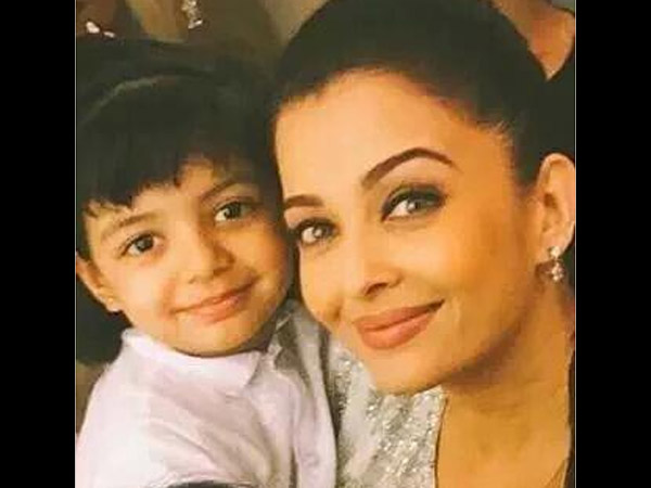 Aaradhya With Mother Aaradhya With Mother