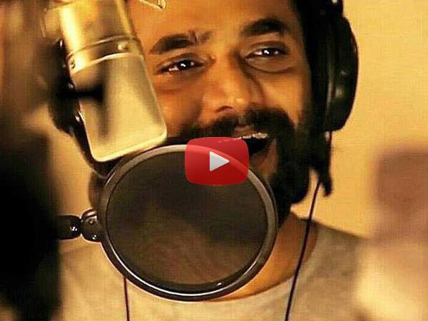 WATCH: Srimurali Signs A Chartbuster For 'Rathaavara'