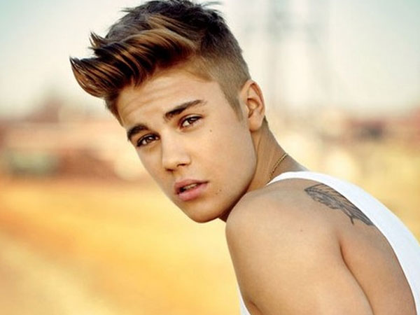 Justin Bieber Confesses His Feelings For Selena Gomez!