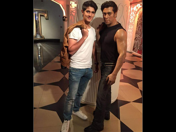 After Yeh Rishta Kya Kehlata Hai’s Akshara-Hina Khan, Naksh-Rohan Mehra Poses With Salman Khan-PICS After Yeh Rishta Kya Kehlata Hai’s Akshara-Hina Khan, Naksh-Rohan Mehra Poses With Salman Khan-PICS
