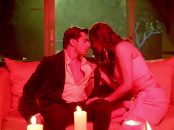 srashti ‏@srashti2222