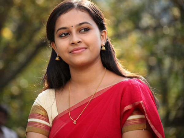 Sri Divya Donates 10 Lakhs