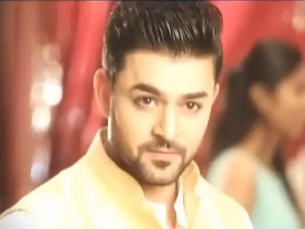 Mohit Abrol Plays Nirbhay!