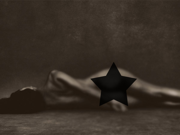 Kourtney Kardashian Poses Bare For A Magazine, Shows Off Her Slender Body! Kourtney Kardashian Poses Bare For A Magazine, Shows Off Her Slender Body!