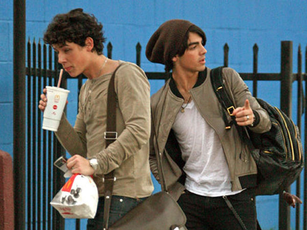 Nick & Joe Jonas