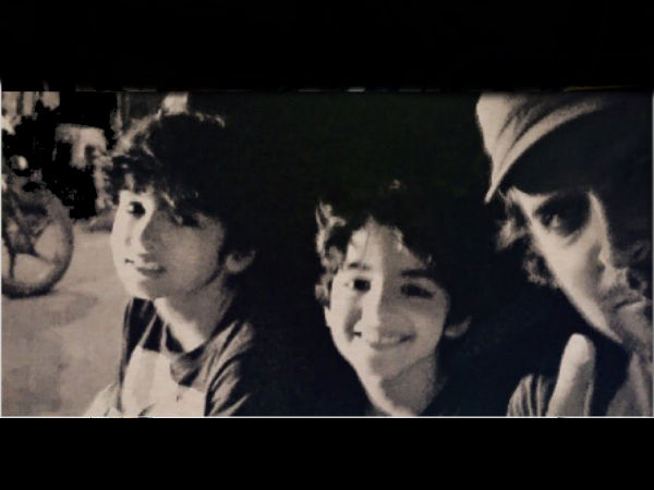 Hrithik Roshan & Kids In An Auto