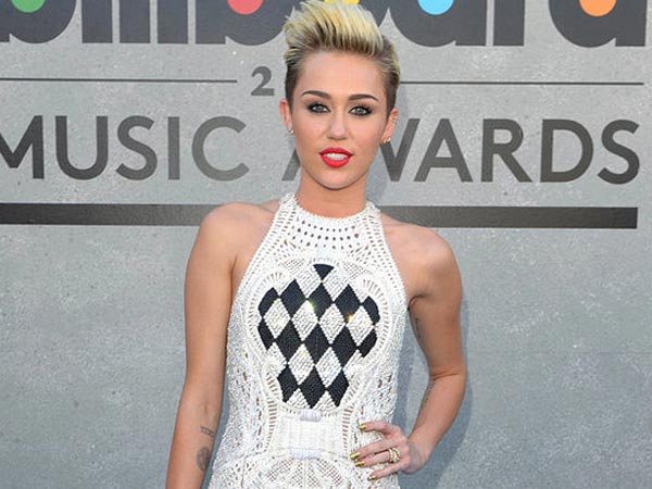 She's Not Seeing Anyone