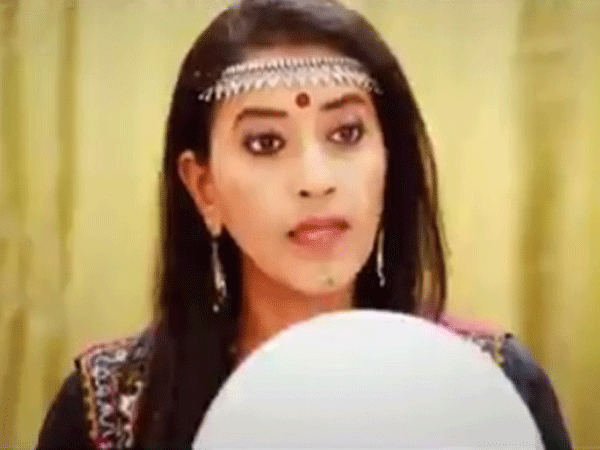 A Lady Predicting Future