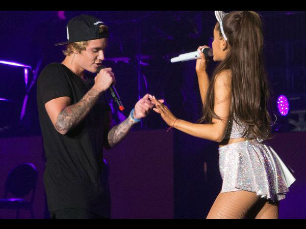 Justin Bieber Trying To Flirt With Ariana Grande? Says She Looks 'So Good'