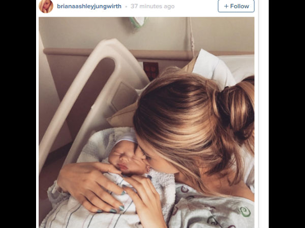 Louis Tomlinson Shares A Picture Of His New Born Son & Reveals The Name! Louis Tomlinson Shares A Picture Of His New Born Son & Reveals The Name!