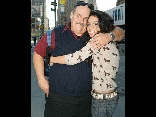 Vanessa Hudgens' Father Loses Life To Cancer: Dedicates Her Grease Performance To Him