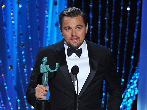 Leonardo DiCaprio Smoking Vape At SAG Awards Is 'Deeply Troubling' : American Lung Association Leonardo DiCaprio Smoking Vape At SAG Awards Is 'Deeply Troubling' : American Lung Association