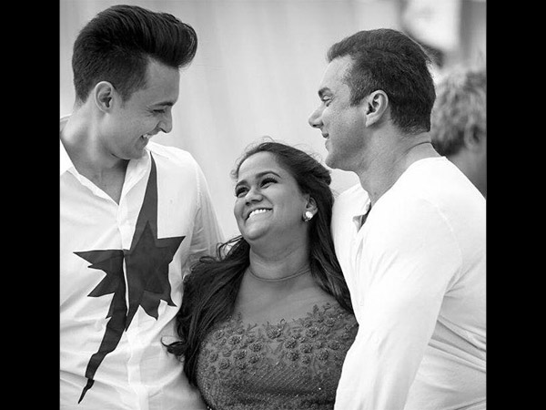 unseen pictures from Arpita Khan's baby shower unseen pictures from Arpita Khan's baby shower
