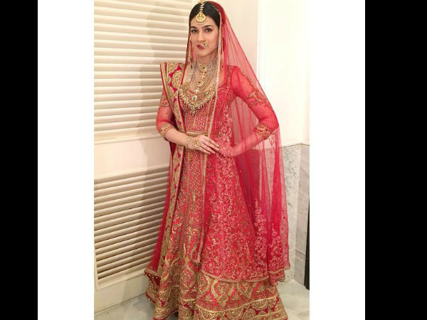 Kriti Sanon Dressed As A Bride Kriti Sanon Dressed As A Bride