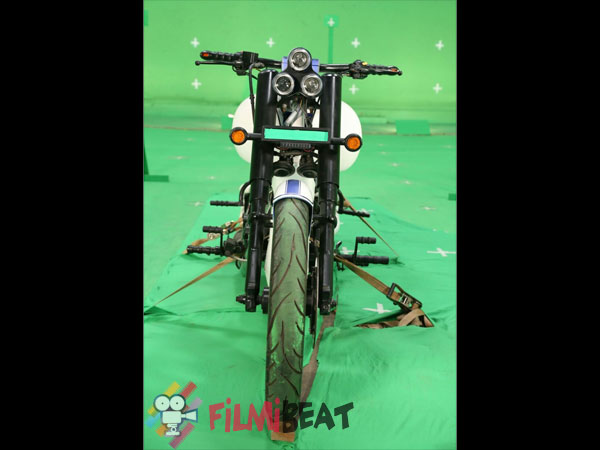 PICS: Sudeep's New Chariot In Mukunda Murari! 