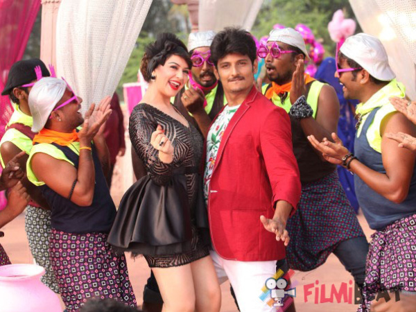 Jiiva & Hansika In Pokkiri Raja