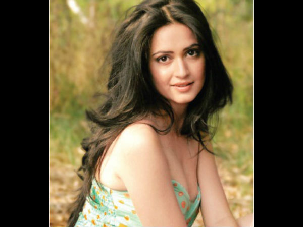 OMG! Is Kriti Kharbanda In A Relationship?