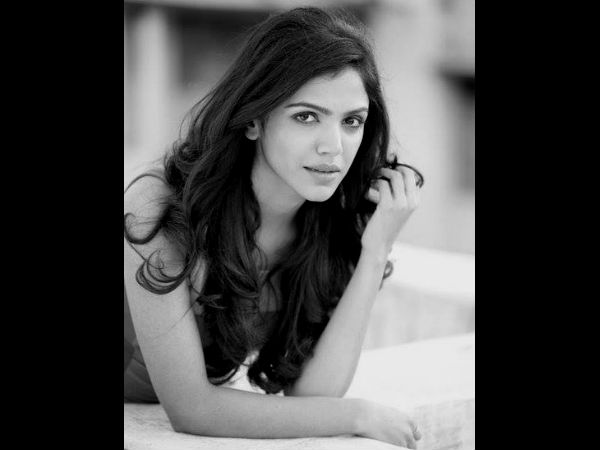 shahrukh-fan-new-heroine-shriya-pilgaonkar-pics-gaurav-love-interest-223033 shahrukh-fan-new-heroine-shriya-pilgaonkar-pics-gaurav-love-interest-223033