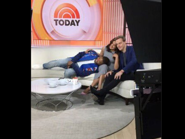 priyanka-chopra-pictures-with-usher-spotted-on-american-tv-show