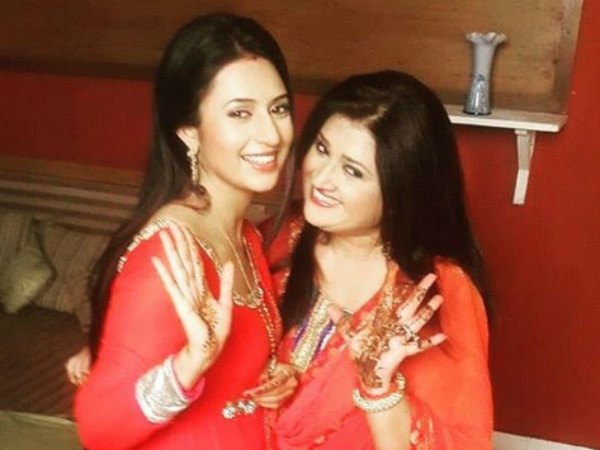 Divek Wedding Updates: Check Out Divyanka’s Wedding Dress Details; Vivek Friend Arrive From US! Divek Wedding Updates: Check Out Divyanka’s Wedding Dress Details; Vivek Friend Arrive From US!