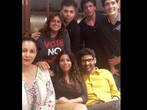 kareena-kapoor-shahrukh-gauri-khan-spotted-partying-together-pictures
